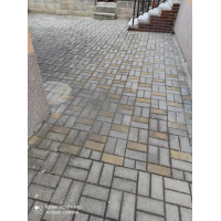 čištění betonové dlažby u RD